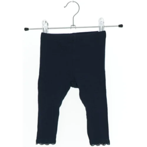 Baby leggings fra Name It (str. 74)
