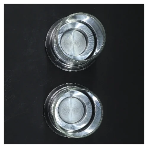 Te-lysestager i glas og metal fra Menu (str. Ø 8 cm)