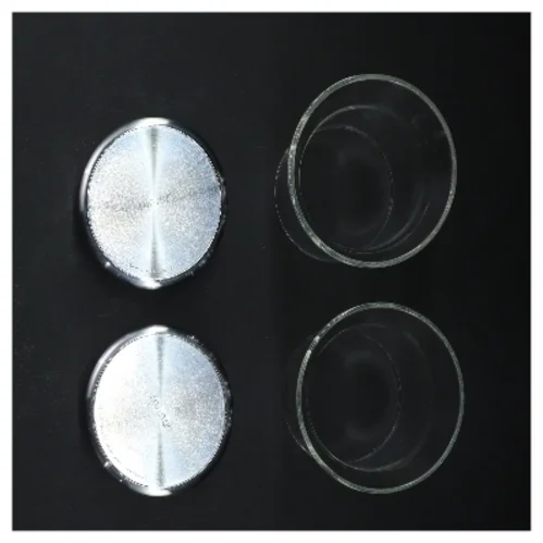 Te-lysestager i glas og metal fra Menu (str. Ø 8 cm)