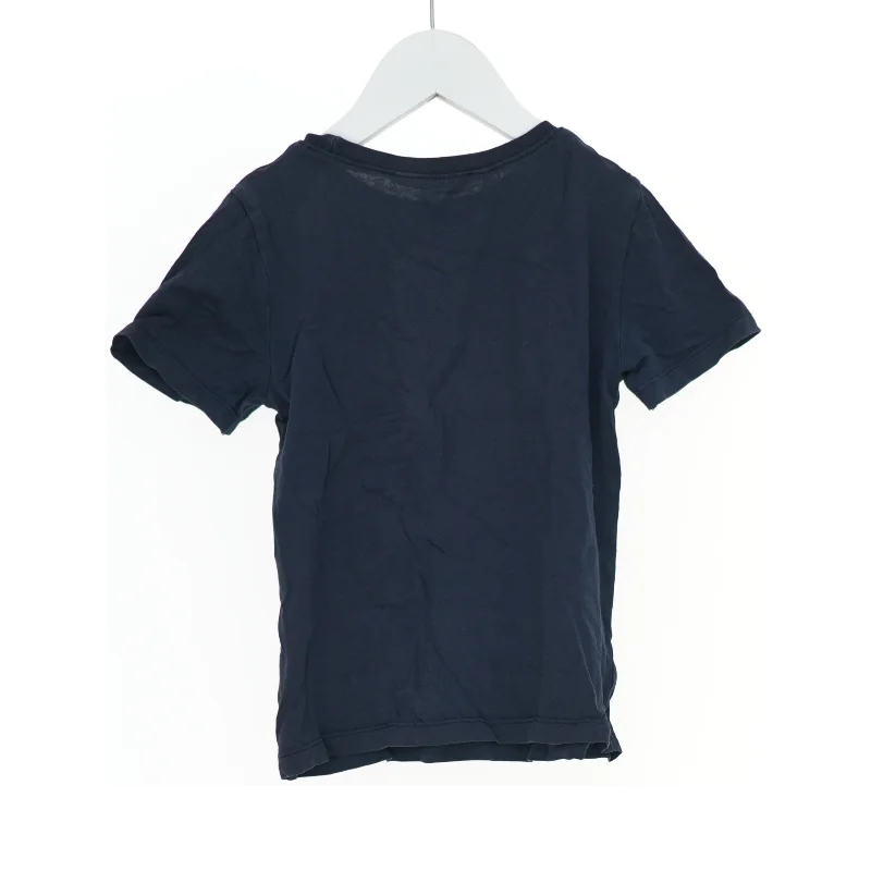 T-shirt med palietter og tekst fra H&M (str. 110)