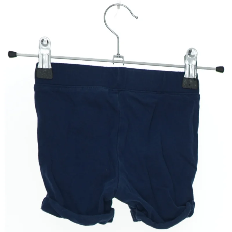 Mørkeblå shorts til børn fra H&M (str. 74)
