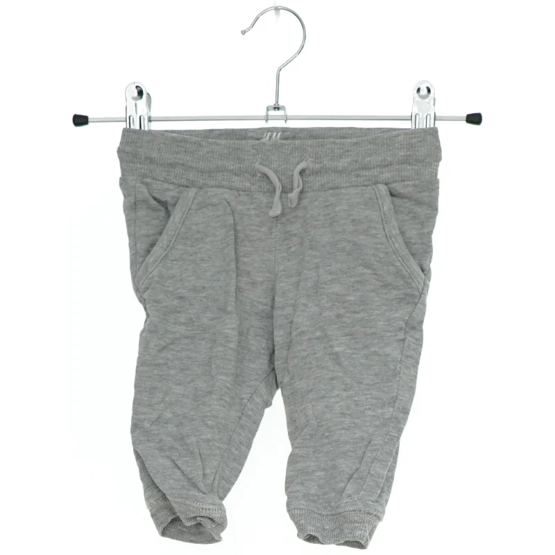 Grå sweatpants til børn fra H&M (str. 62)