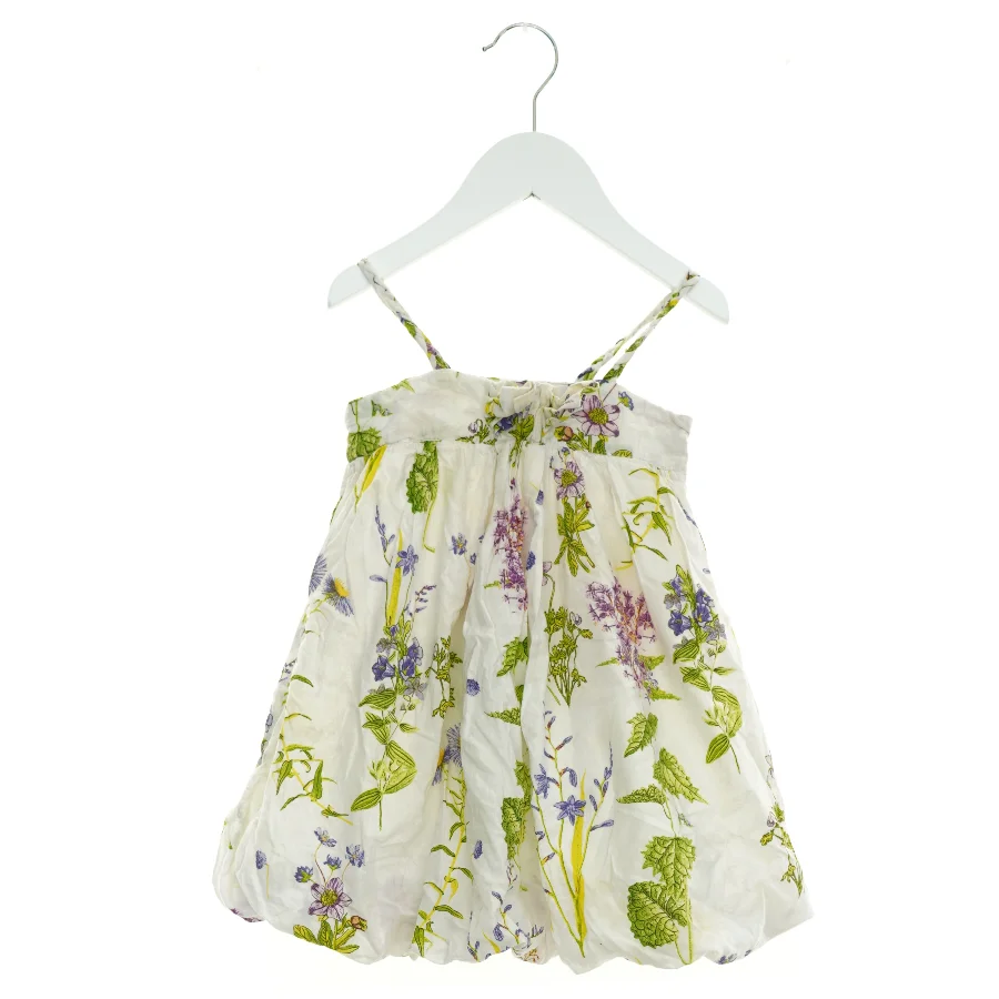 Kjole fra Zara (str. 104 cm)