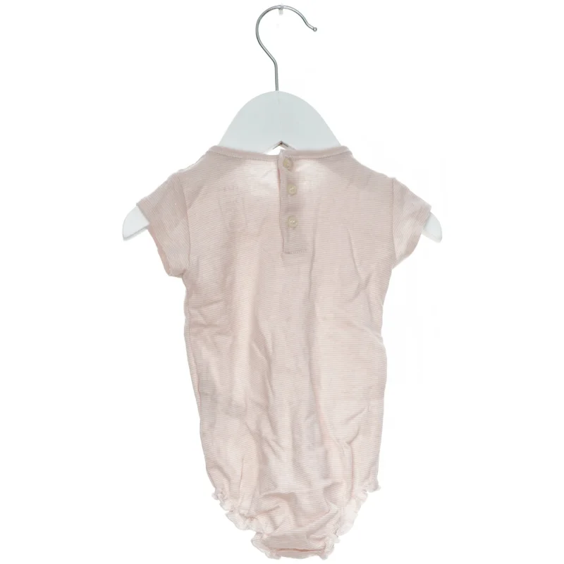 Lyserød bodystocking til baby fra Noa Noa (str. 62)