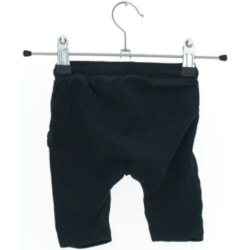 Babybukser med snøre fra Petit (str. 56)