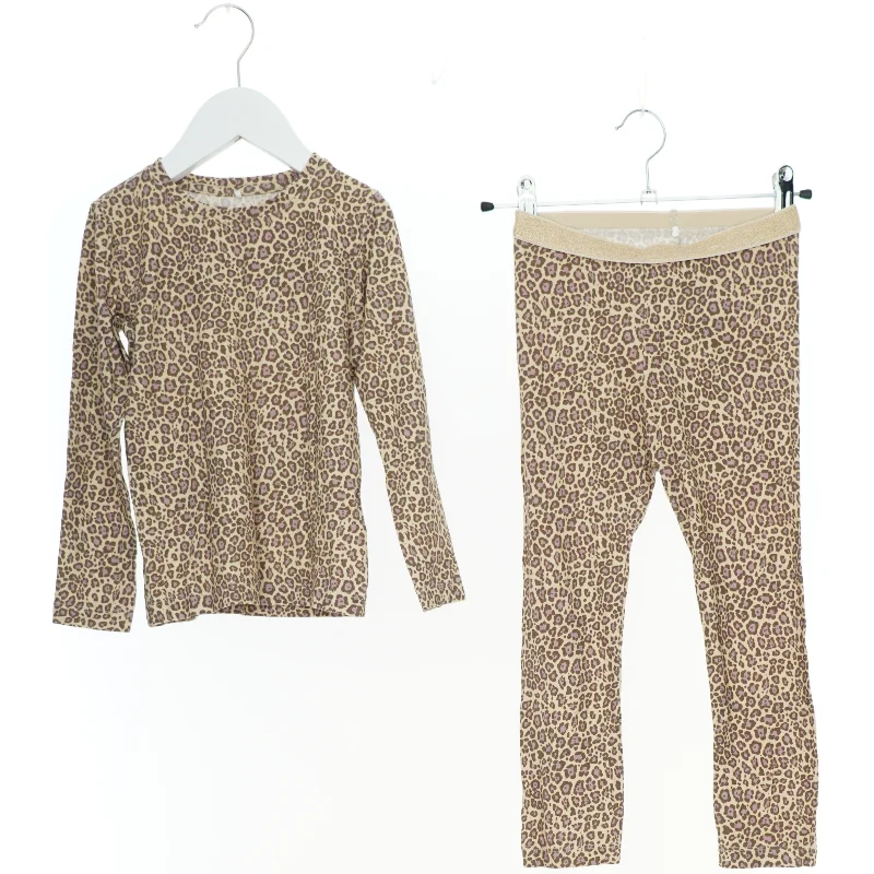 Nyt sæt, børnetøj fra Name It (str. 104 cm)