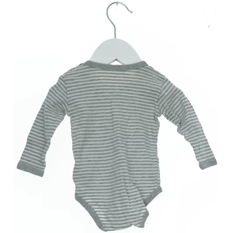 Baby bodystocking med striber fra Fixoni (str. 62)