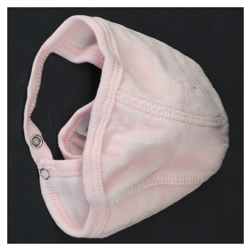 Baby hue i lyserød farve fra Fixoni (str. 56)