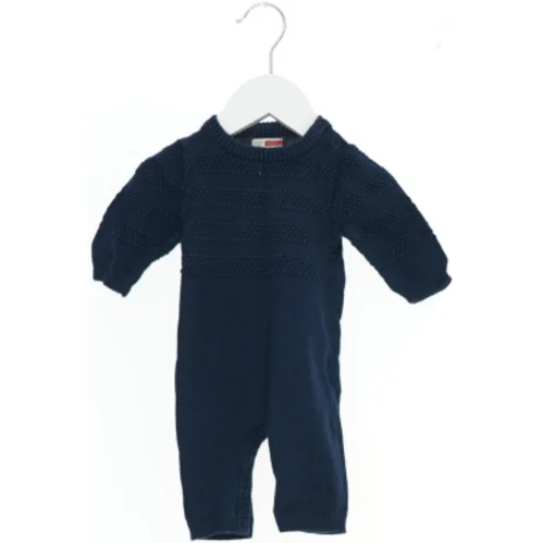 Mørkeblå baby-heldragt fra Name It (str. 56)