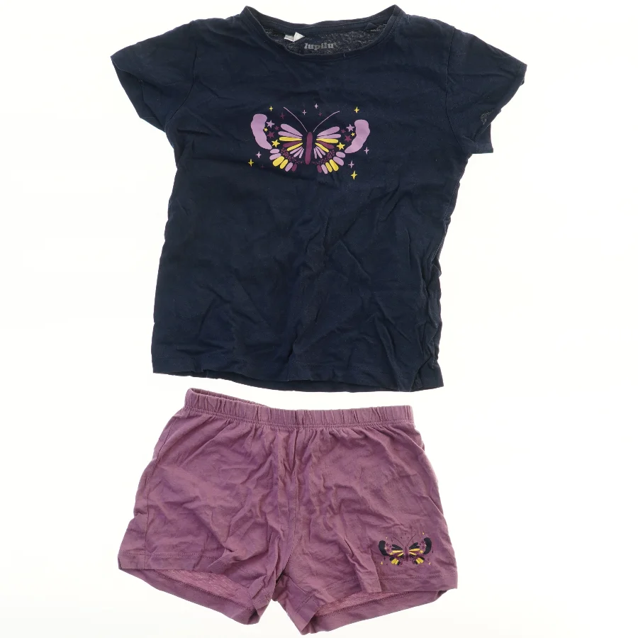 Sæt med T-shirt og shorts med sommerfugledesign fra Lupilu (str. 110)