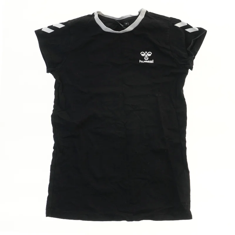 Sort t-shirt med hvide detaljer fra Hummel (str. 122)