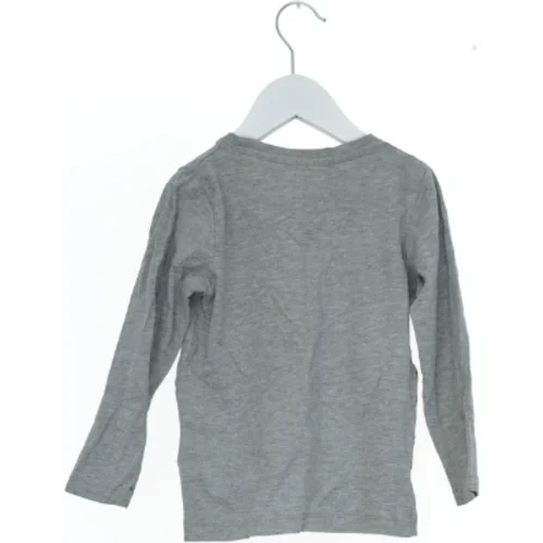 Grå langærmet t-shirt med Paw Patrol-motiv fra Name It (str. 98)