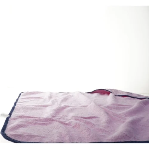 Baby håndklæde fra Looney Tunes (str. 67x70 cm)