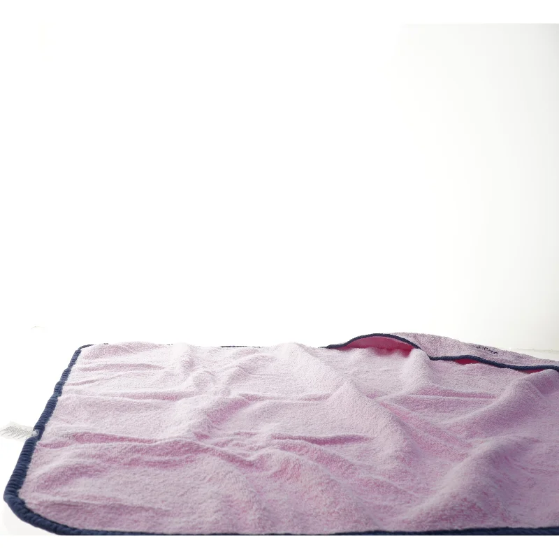 Baby håndklæde fra Looney Tunes (str. 67x70 cm)