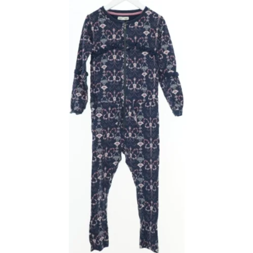 Heldragt med blomstermønster fra Small Rags (str. 116)