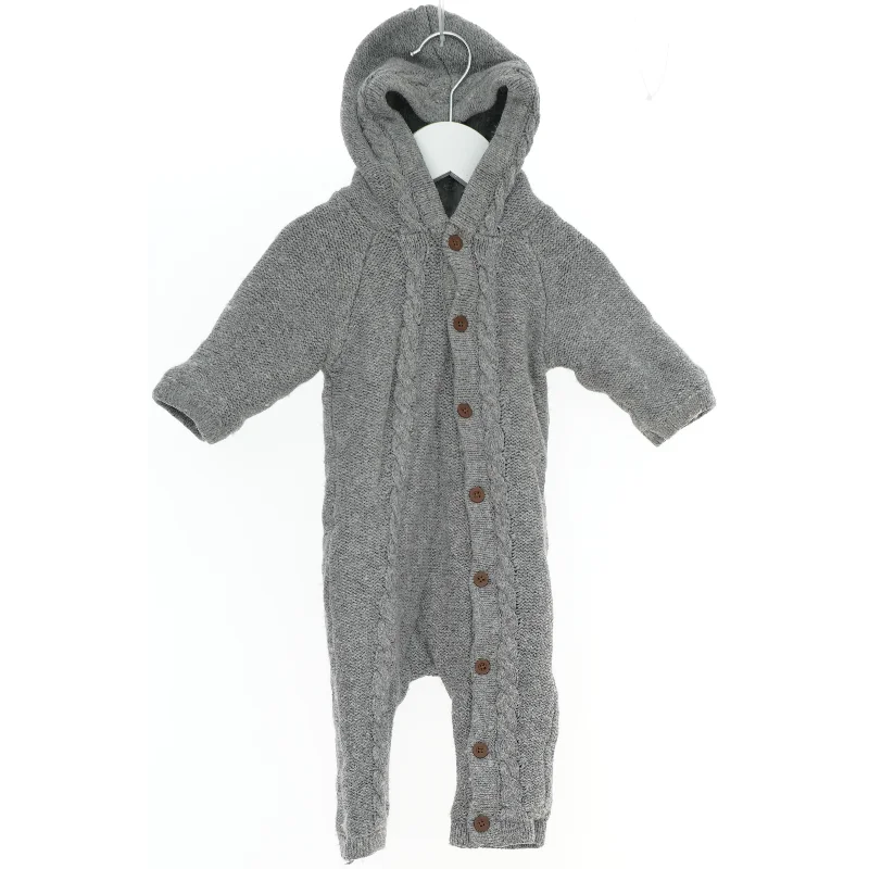 Babydragt med hætte fra Name It (str. 62)