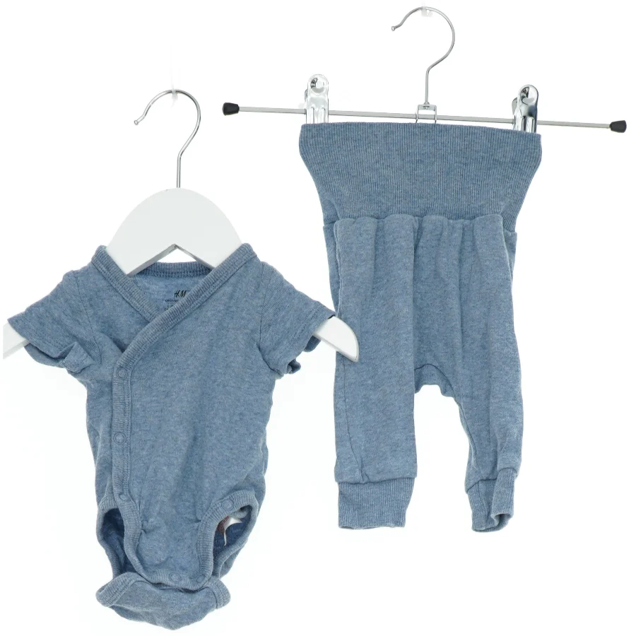 Baby sæt med bodystocking og bukser fra H&M (str. 50)