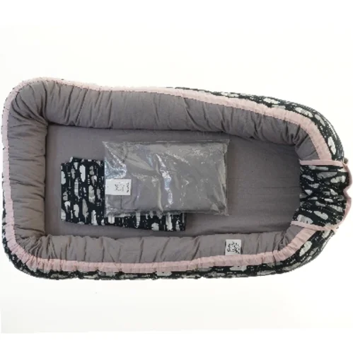Babynest med aftageligt betræk fra Mama Milla (str. 90x53 cm)