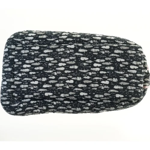 Babynest med aftageligt betræk fra Mama Milla (str. 90x53 cm)