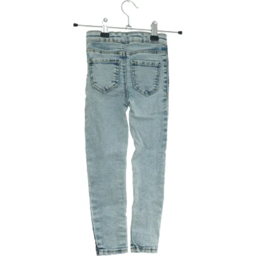Jeans fra Zara (str. 110 cm)