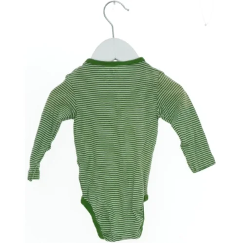 Stribet bodystocking til baby fra H&M (str. 68)