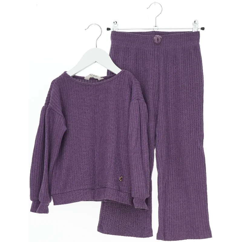 Lilla ribstrikket sæt til børn fra H&M (str. 116)