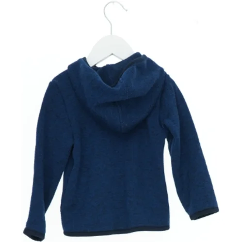 Blå børnetrøje med hætte fra H&M (str. 92)