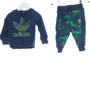 Træningssæt fra Adidas (str. 74 cm)