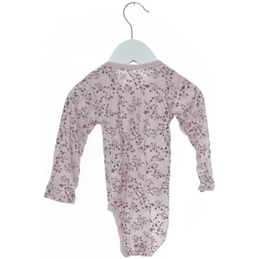 Langærmet blomsterprint bodystocking fra Hust & Claire (str. 74)