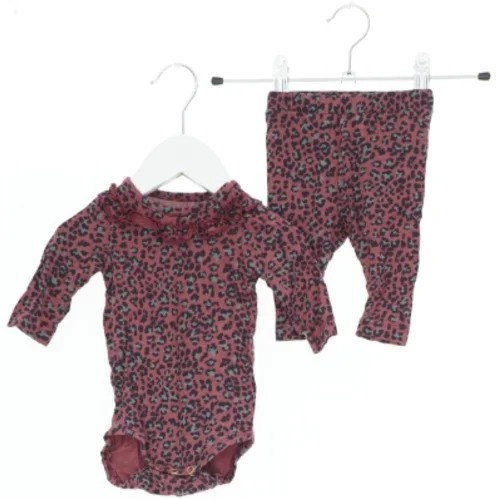 Leopardprint babysæt fra Name It (str. 56)