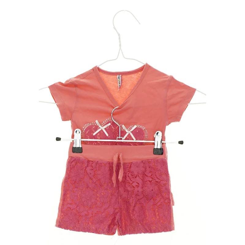 Sæt (2 stk.) fra Bellarose (str. 98 cm)