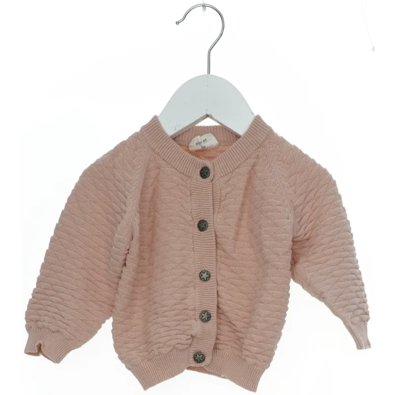 Lyserød baby cardigan fra En Fant (str. 62)
