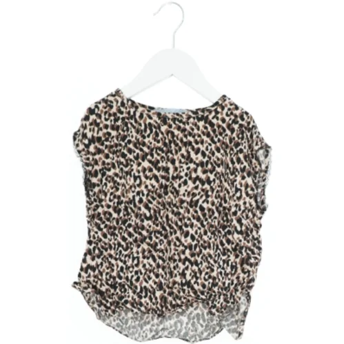 Leopard mønstret bluse fra Rosemunde (str. 122)