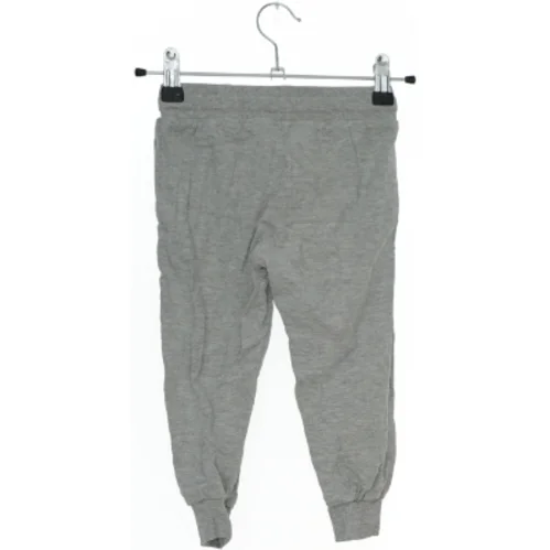 Grå sweatpants til børn fra H&M (str. 98)