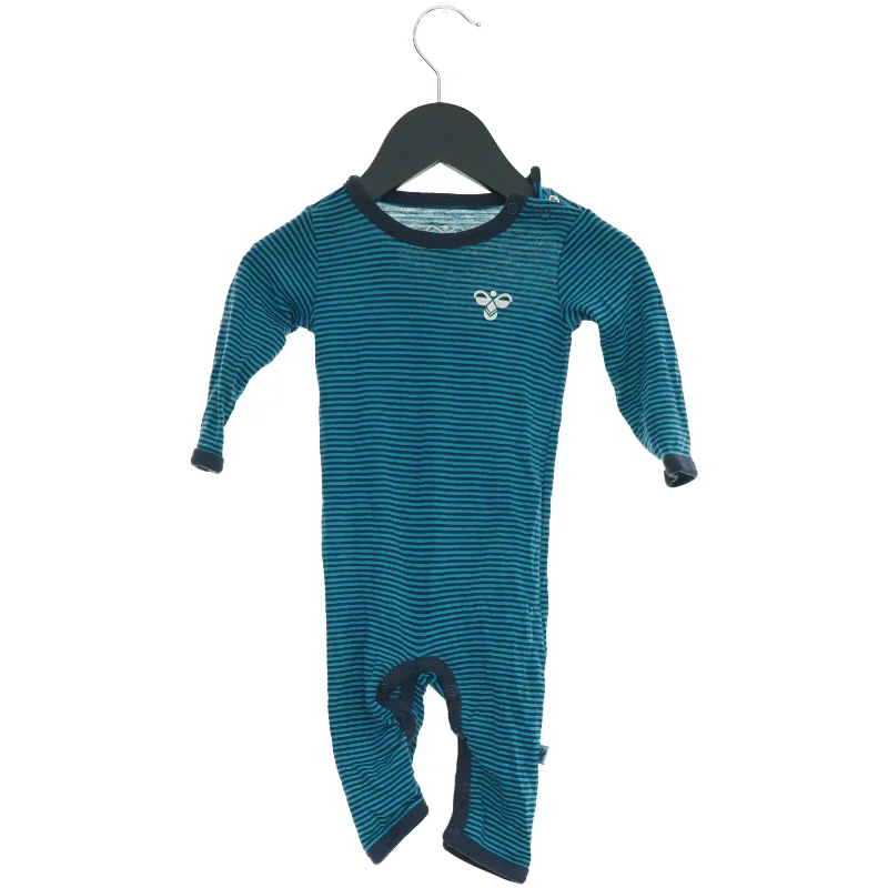 Dragter & Sæt fra Hummel (str. 62 cm)