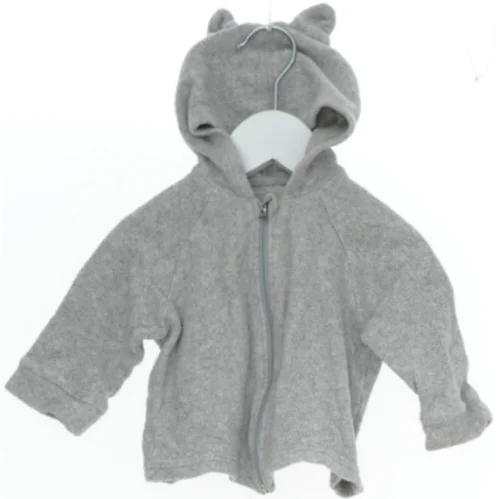 Grå fleecejakke til børn med hætte fra 8O8 (str. 68)