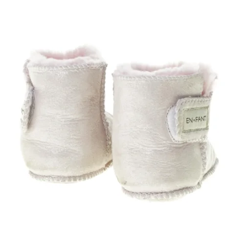 sutSko fra En Fant (str. 22)