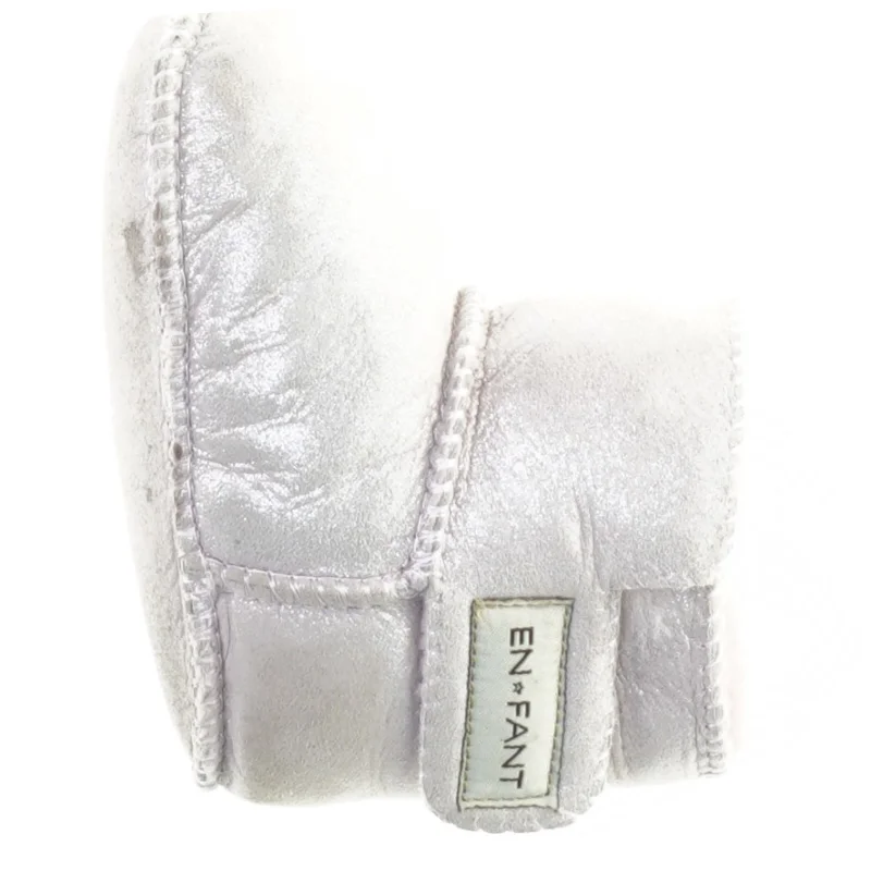 sutSko fra En Fant (str. 22)