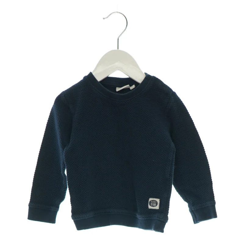 Sæt med bluse og bukser fra Name It (str. 80)