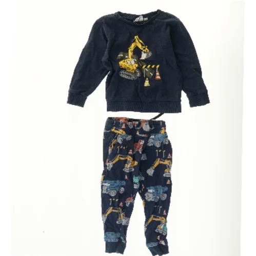 Børnesæt med køretøjsmotiv fra D.m.d (str. 98)