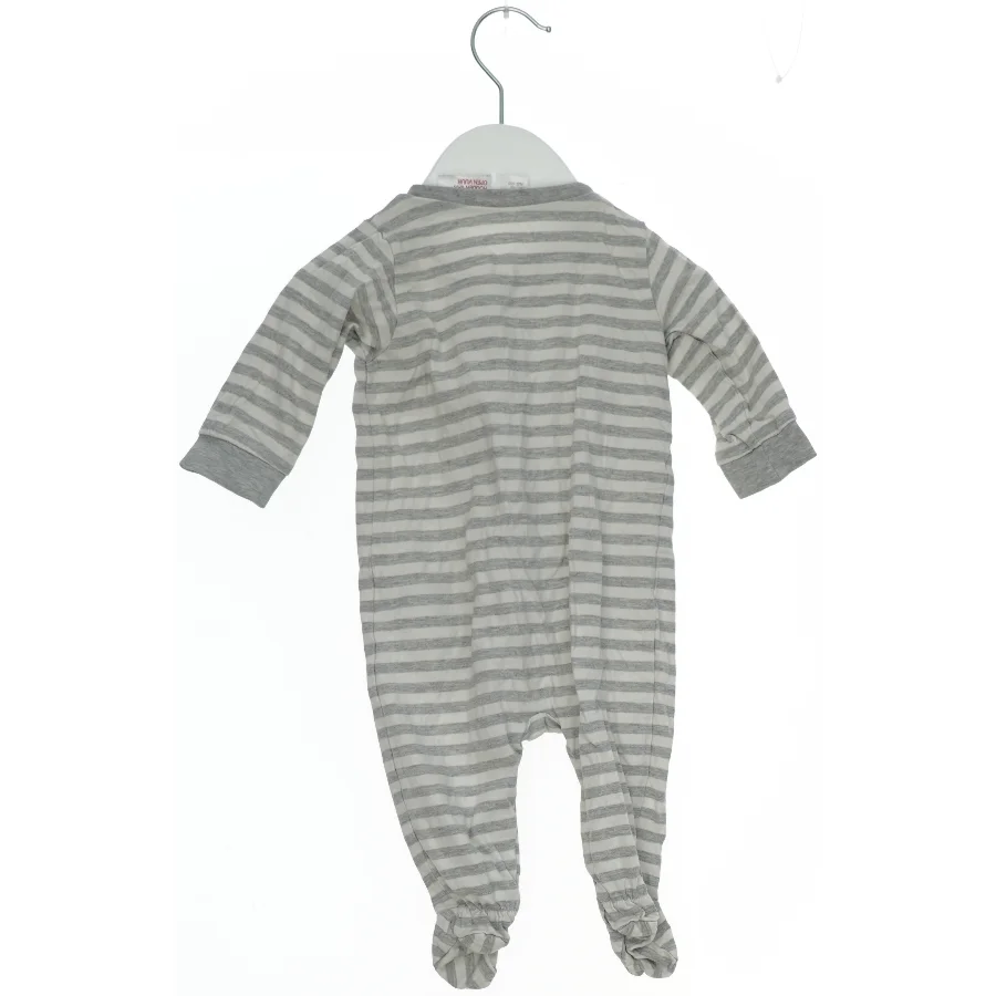 Stribet sparkedragt til baby fra H&M (str. 62)