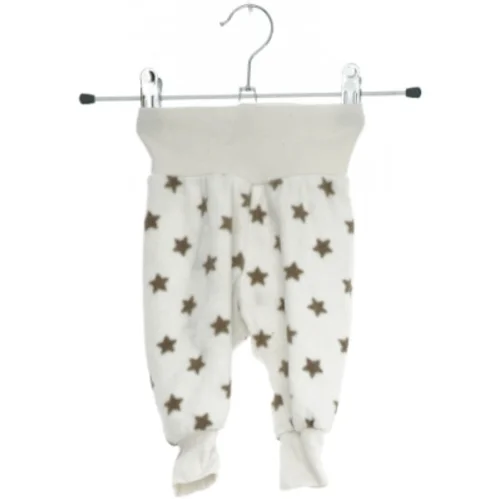 Babybukser med stjernemønster fra H&M (str. 56)