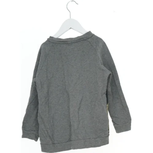 Grå hættetrøje med dyremotiv fra POPUPSHOP (str. 110)