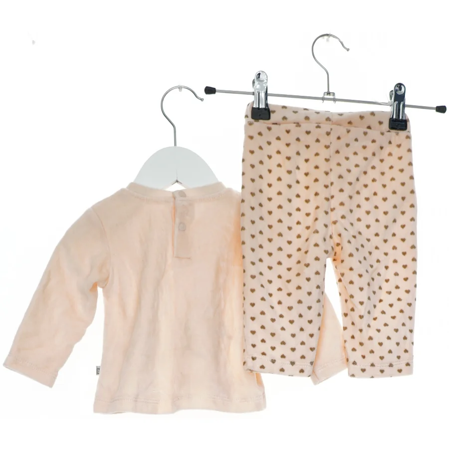 Lyserødt baby sæt med bluse og bukser fra Bi (str. 62)