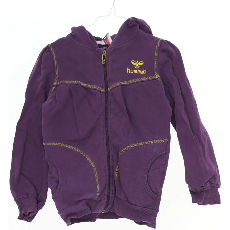 Hættetrøje med lynlås fra Hummel (str. 122)