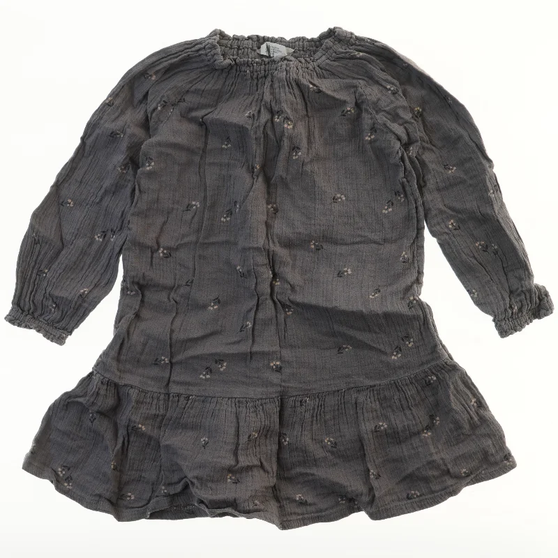 Langærmet kjole med mønster fra H&M (str. 122)