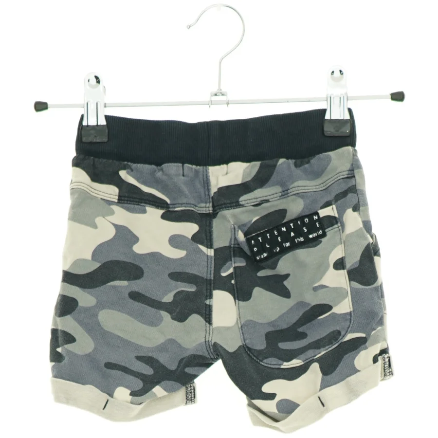 Shorts fra Basic needs (str. 80 cm)
