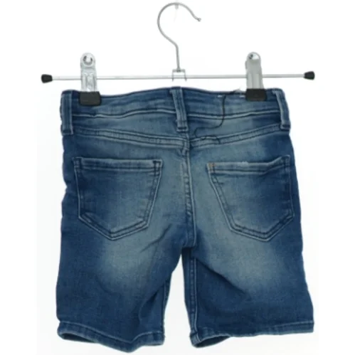 Denim Shorts fra H&M (str. 98)