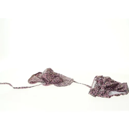 Badebukser og badehætte til baby fra Petit (str. 98)