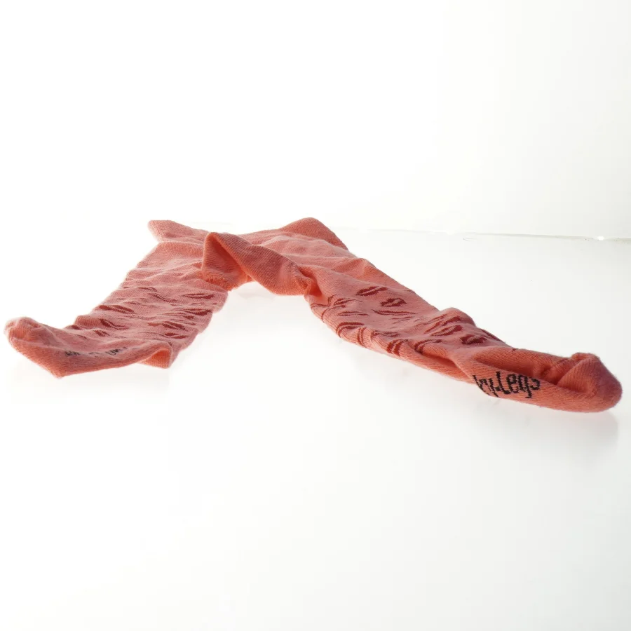 Børnetights med kyssemotiv fra SillyLily (str. 74)